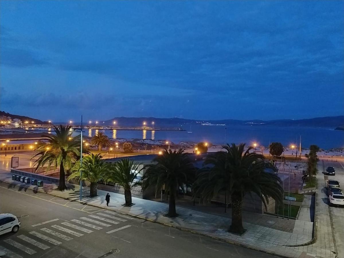 Apartamento en primera línea de playa Laxe Exterior foto
